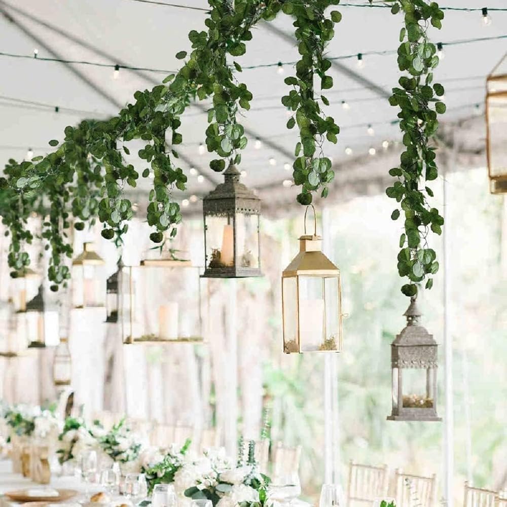 Bundle of artificial trailing green vine garlands
