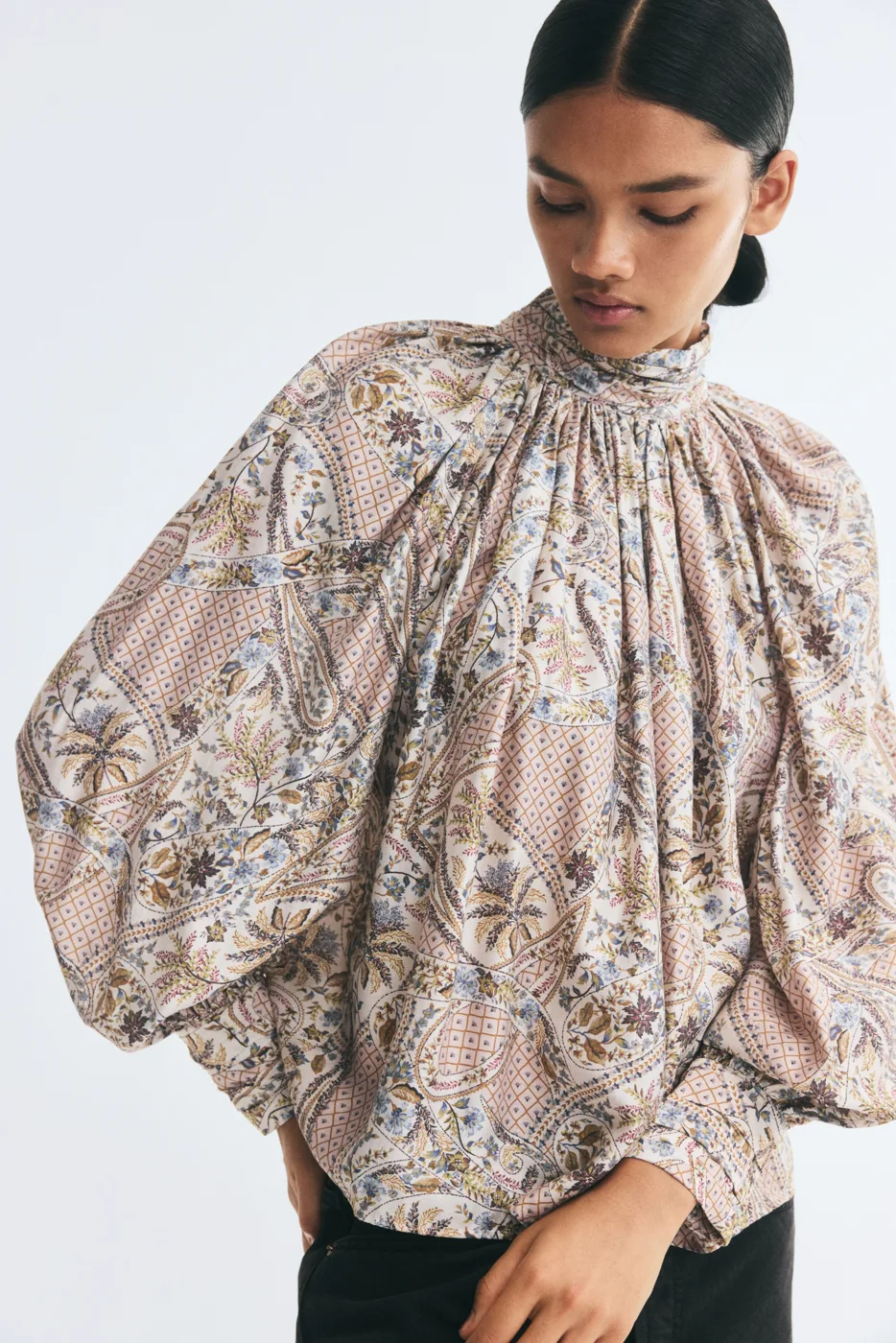 Balloon-Sleeved Blouse — H&M